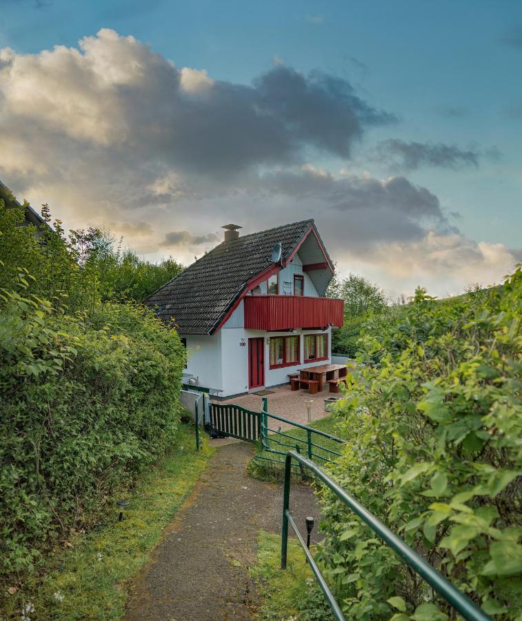 Ferienhaus "Baeren Ecke" Am See Im Bergland Kirchheim  Exterior photo