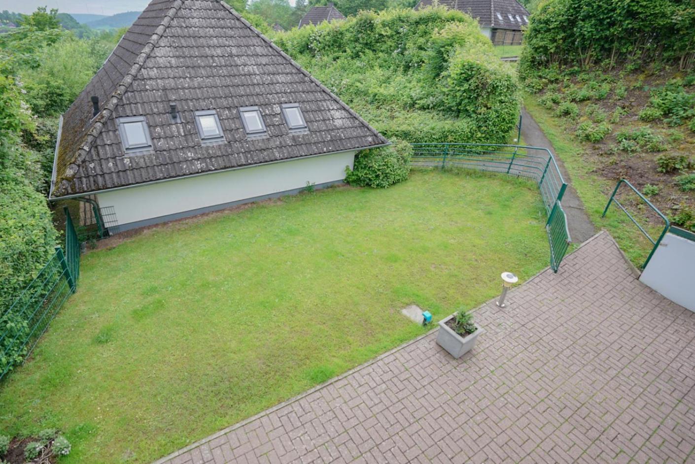 Ferienhaus "Baeren Ecke" Am See Im Bergland Kirchheim  Exterior photo